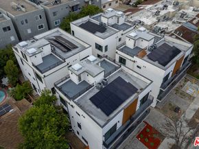 11810 Gilmore Street, North Hollywood CA 91606