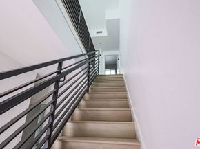 11810 Gilmore Street, North Hollywood CA 91606