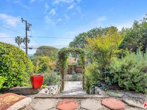 2030 Marine Street, Santa Monica CA 90405