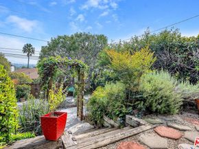2030 Marine Street, Santa Monica CA 90405