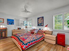 2030 Marine Street, Santa Monica CA 90405