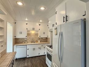 6257 Alcove Avenue, North Hollywood CA 91606