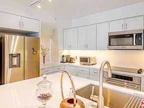 600 W 9th Street 516, Los Angeles CA 90015