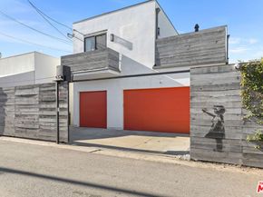 752 Palms Boulevard, Venice CA 90291