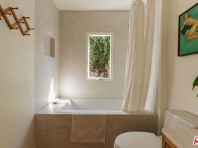 6225 Saylin Lane, Los Angeles CA 90042