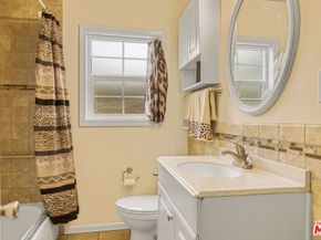 1300 S California Avenue, Compton CA 90221