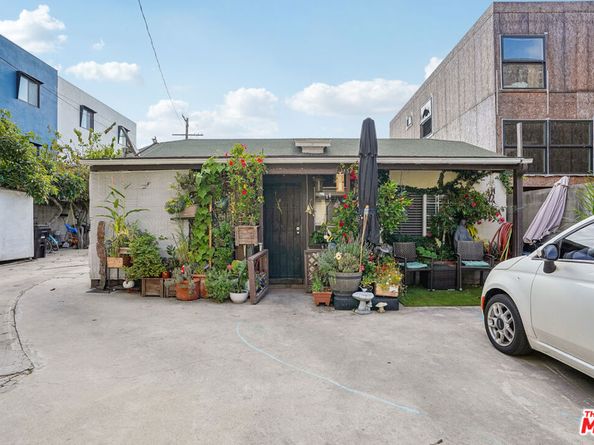 1158 N Kenmore Avenue, Los Angeles CA 90029