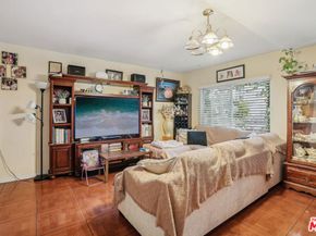 1158 N Kenmore Avenue, Los Angeles CA 90029