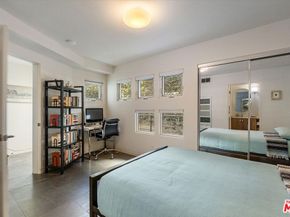 2807 3rd Street 6, Santa Monica CA 90405