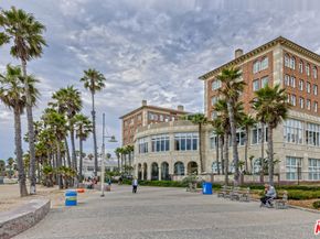 2807 3rd Street 6, Santa Monica CA 90405