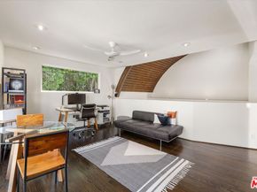 2807 3rd Street 6, Santa Monica CA 90405