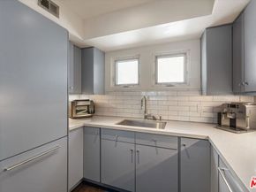 2807 3rd Street 6, Santa Monica CA 90405