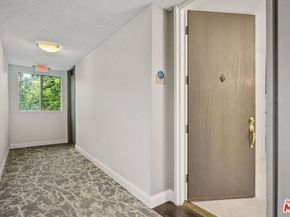 1211 Raintree Circle, Culver City CA 90230