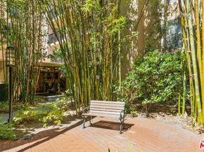 1211 Raintree Circle, Culver City CA 90230