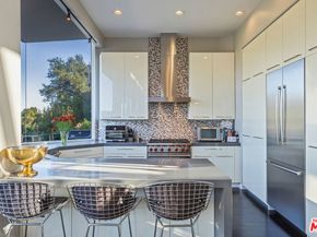 5682 Spreading Oak Drive, Los Angeles CA 90068