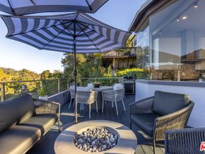 5682 Spreading Oak Drive, Los Angeles CA 90068