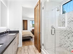 11900 Washington Place, Los Angeles CA 90066