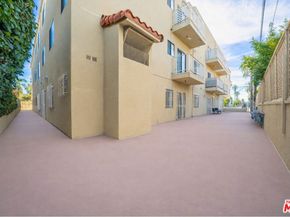 861 S Windsor Boulevard 103, Los Angeles CA 90005