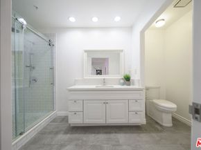 861 S Windsor Boulevard 103, Los Angeles CA 90005