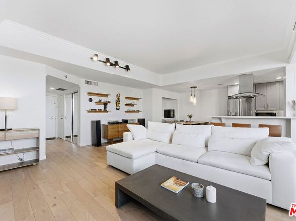 7250 Franklin Avenue 615, Los Angeles CA 90046