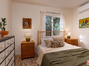 1481 Navarro Avenue, Pasadena CA 91103