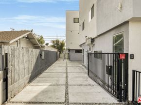 5456 Barton Avenue, Los Angeles CA 90038