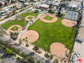 1533 18th Street 5, Santa Monica CA 90404