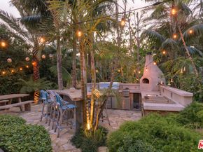 7059 Fernhill Drive, Malibu CA 90265