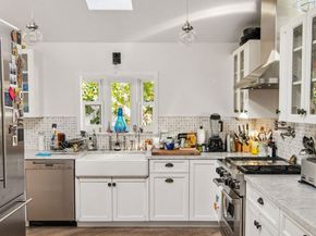 7059 Fernhill Drive, Malibu CA 90265