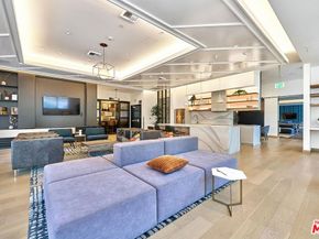 400 S Broadway 828, Los Angeles CA 90013