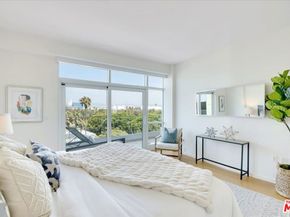 1705 Ocean Avenue 502, Santa Monica CA 90401