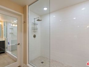 2780 N Wright Lane, Los Angeles CA 90068