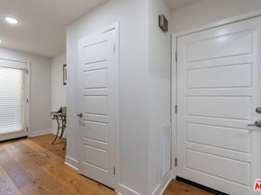 2780 N Wright Lane, Los Angeles CA 90068