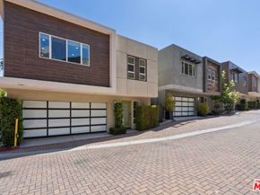 2780 N Wright Lane, Los Angeles CA 90068