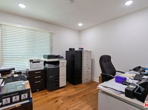 2780 N Wright Lane, Los Angeles CA 90068