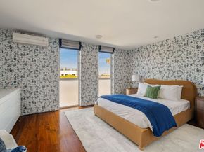 49 Brooks Avenue, Venice CA 90291