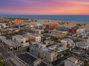 49 Brooks Avenue, Venice CA 90291