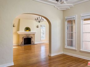 1122 S Hayworth Avenue, Los Angeles CA 90035