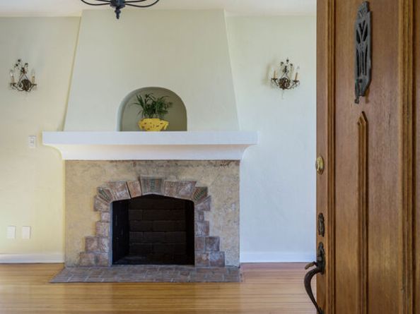 1122 S Hayworth Avenue, Los Angeles CA 90035
