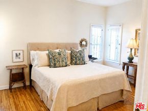 1122 S Hayworth Avenue, Los Angeles CA 90035