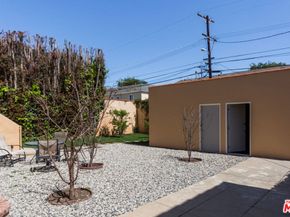 1122 S Hayworth Avenue, Los Angeles CA 90035
