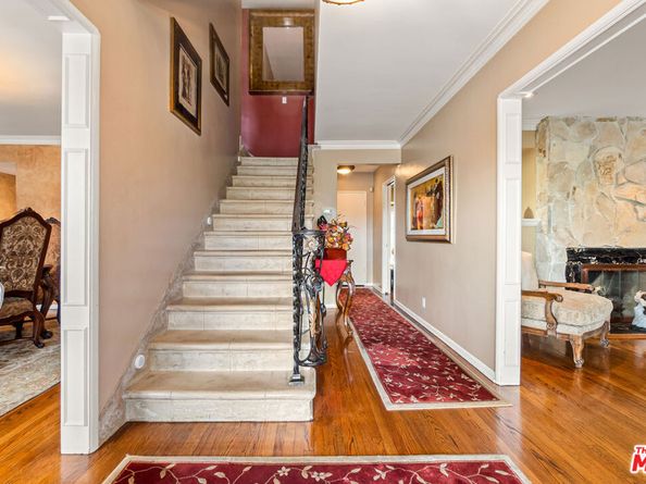 4152 Mount Vernon Drive, Los Angeles CA 90008