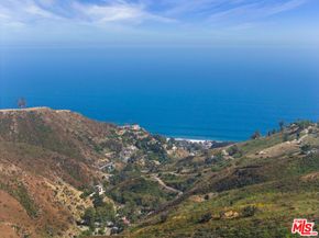 21733 Castlewood Drive, Malibu CA 90265