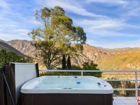 21733 Castlewood Drive, Malibu CA 90265
