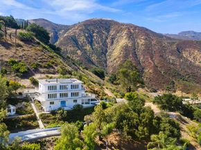 21733 Castlewood Drive, Malibu CA 90265