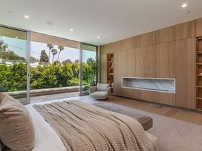 634 Moreno Avenue, Los Angeles CA 90049
