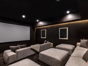 634 Moreno Avenue, Los Angeles CA 90049