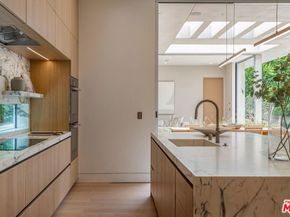 634 Moreno Avenue, Los Angeles CA 90049
