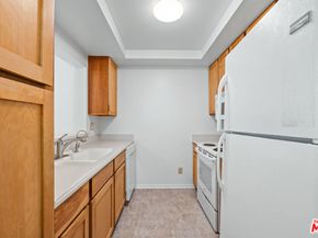 501 Palisades Drive 207, Pacific Palisades CA 90272