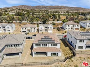 20534 Edgewood Court, Chatsworth CA 91311